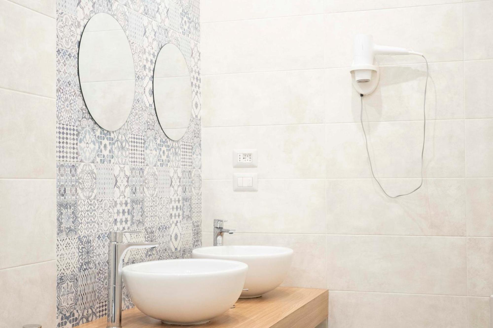 Vacuna Pleasant Rooms Napoli Exterior foto